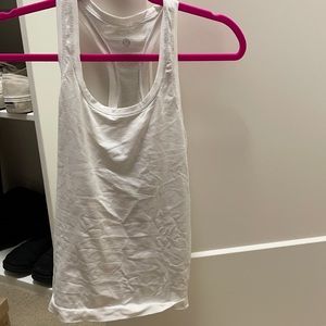 White lululemon swiftly tank